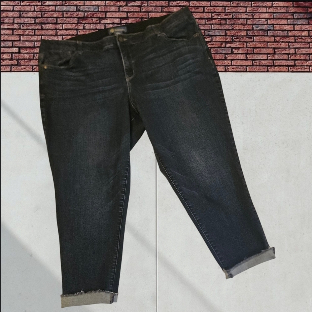 Democracy AB solution raw hem capri strecth denim jeans dark wash WW51721EH